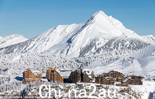 如果你住在法国 Ardent 的小木屋里，你可以乘坐缆车到附近 Avoriaz 的斜坡（上图）