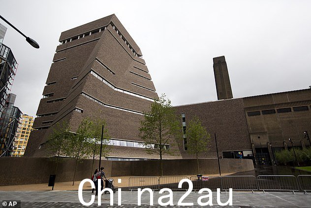 泰特现代美术馆新的 Switch House 开发项目,在伦敦市中心的美术馆左侧有 Neo Bankside 公寓
