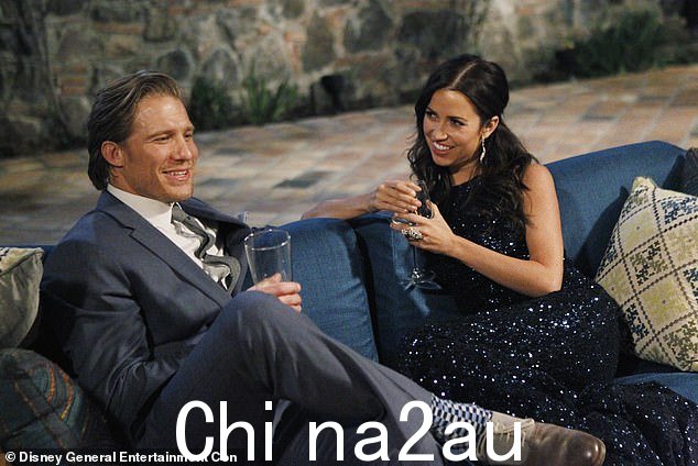Offered:'他们给了我一个职位。Bachelor 专营权说的是指导 Katie。我不会取代 Chris,'Bristowe 开始说