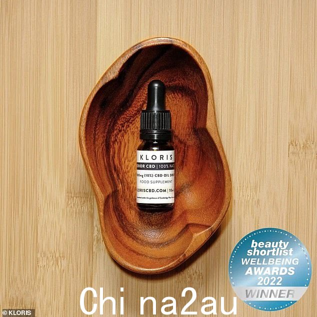 许多用户被来自 KLORIS 的 CBD 油“震撼”,它对素食主义者友好,相信它可以改变他们的睡眠,帮助放松和缓解焦虑,关节更年期和纤维肌痛的疼痛甚至症状