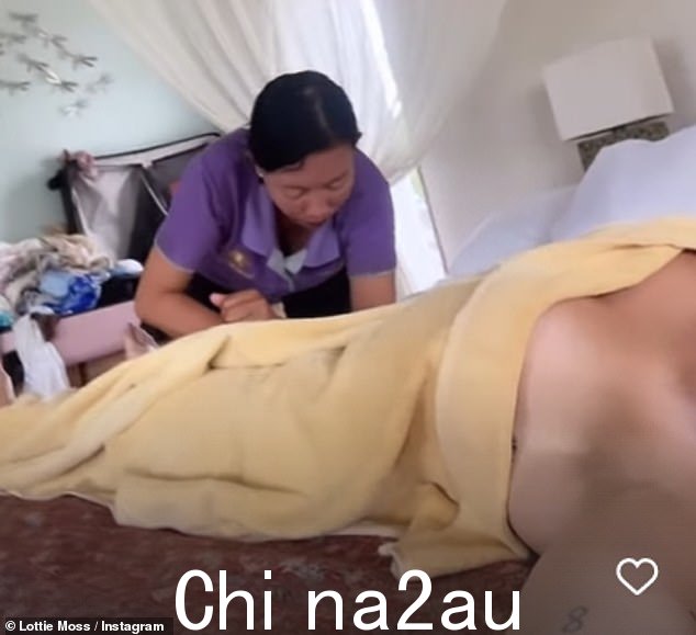 真好!洛蒂星期三还给自己做了一次按摩,因为她瞥见了自己受到宠爱的样子