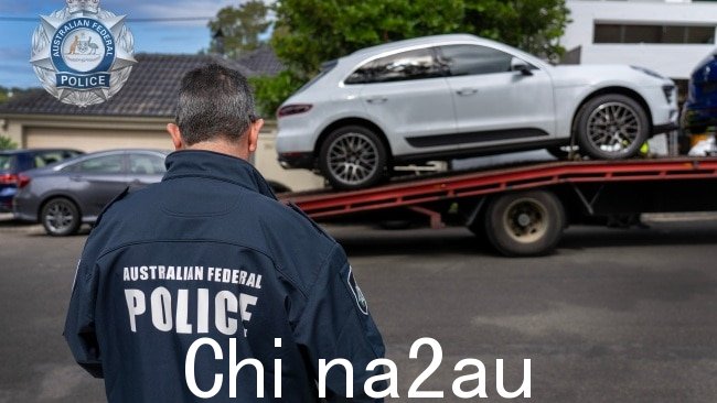超过 100 万美元的豪华汽车也被官员收回。图片:提供/澳大利亚联邦警察