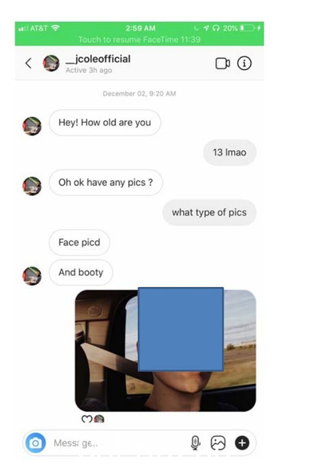 投诉称哈里斯于 2018 年首次在 Instagram 上联系了这名男孩,后者告诉他他只有 13 岁。据称哈里斯回答说:'哦,好的,有照片吗?',然后添加了照片应该是他的脸和“战利品”