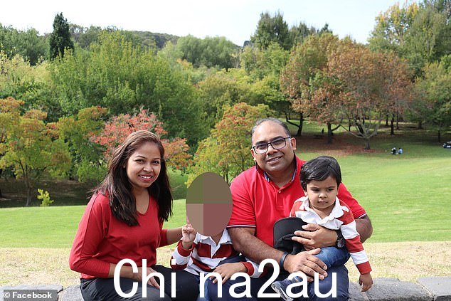 哈桑先生的社交媒体账户上全是他和妻子孩子的照片