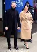Nikki Bella 透露她和丈夫 Artem Chigvintsev 的 2 岁儿子 Matteo 在婚礼期间呕吐