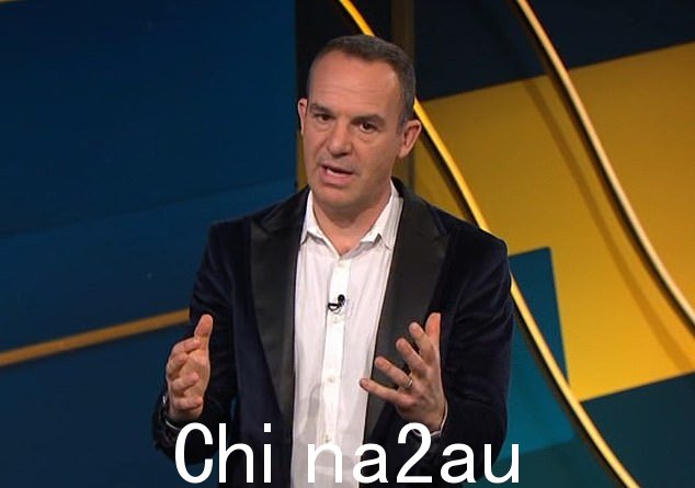 一位年收入 30,000 英镑的两个孩子的父亲在 Martin Lewis Money Show 上询问省钱专家他是否最好辞掉工作并领取福利
