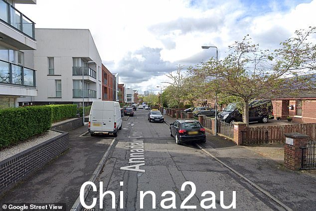 警方称,星期六死亡事件发生在该市 Annadale Crescent(如图)地区的一处房产