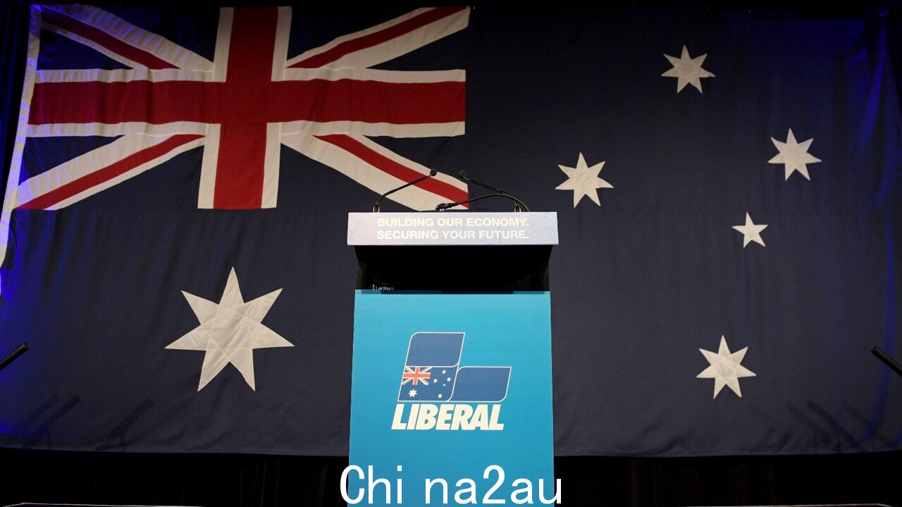 自由党“在民意调查显示支持率下降后遇到了很多麻烦”” /><p>总理 Anthony Albanese 仍然轻松领先 Peter Dutton,尽管他在新的一年失去了一些支持率。</p><p>在为《澳大利亚人报》在2023年议会年到来之前,Albanese先生的个人支持率有所下降。</p><p>总理仍然在澳大利亚选民中广受欢迎,但生活成本上升的担忧和艾丽丝危机的出现Springs 降低了他的支持率。</p><p>在接受调查的人中,57% 的人认可他的表现——下降了 5 个百分点——而 33% 的人对总理不满意,这比去年 12 月的最后一次民意调查上升了 4 个百分点.</p><p>使用 Flash 流式传输更多关于政治的信息。1 个地方有 25 个以上的新闻频道。刚接触 Flash?免费试用 1 个月。O fer 结束于 2023 年 10 月 31 日</p><img class=