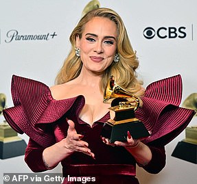 Golden girl: Adele 凭借 Easy On Me 获得最佳流行独奏表演奖