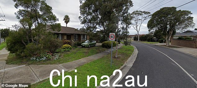 医护人员和警察于周一下午4点左右赶往位于墨尔本西部Albanvale Dover St的一处房产(如图),但孩子无法获救