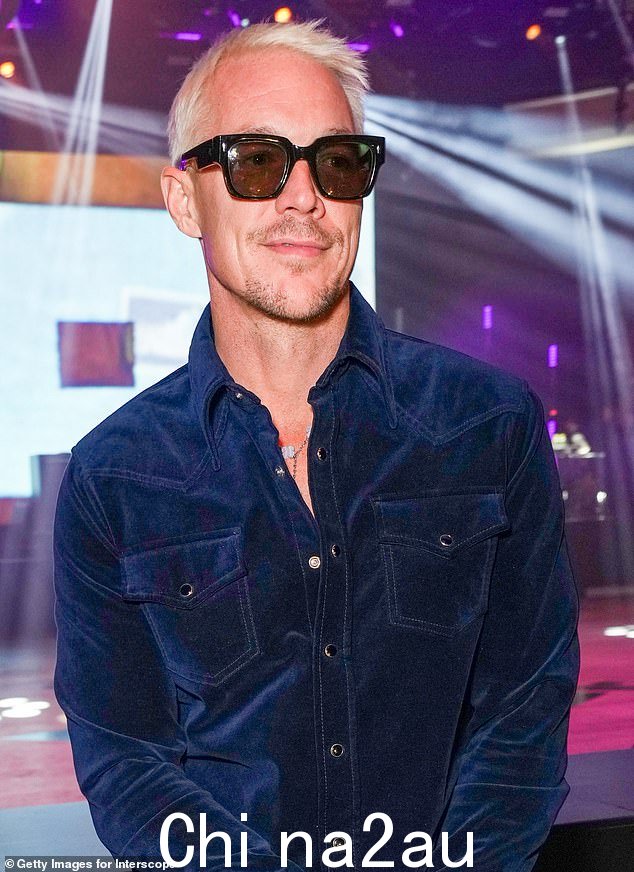 美国 DJ 兼制作人 Diplo 周日晚上在比佛利山庄酒店附近举行了一场盛大的家庭派对。他在周六的 InterScope 派对上被拍到