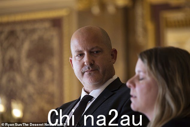Joe Petito,Gabby 的父亲和她的母亲 Nicole Schmidt,1 月 30 日在盐湖城的国会大厦