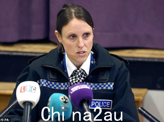 Lancashire 警察局长 Sally Riley 周二在 Wyre Village Hall 的 St Michael's 向媒体发表讲话。她昨天告诉记者,Faulding 先生并不知道案件的所有事实