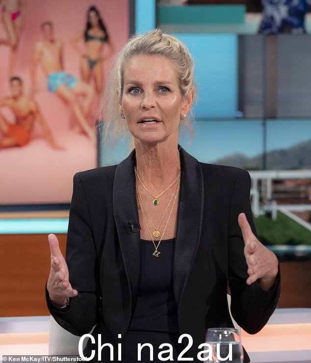 支持:当天早些时候,55 岁的 Ulrika Jonsson 为 Molly-Mae Hague 辩护,此前她为刚出生的女儿 Bambi 的婴儿床花费了 8,000 英镑,并因孩子的名字而受到抨击