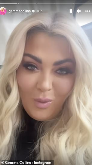 盛装打扮:Gemma 以对接发和迷人妆容的热爱而闻名