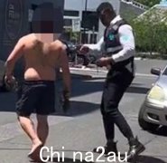 澳洲Coles保安抓到小偷却被解雇。网友愤怒：他只是在做他的工作（视频/照片）