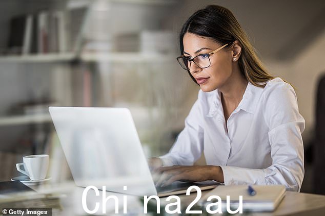 苏说用几个额外的词来弥补人声的损失很重要来自口头对话的语气'(股票图片)