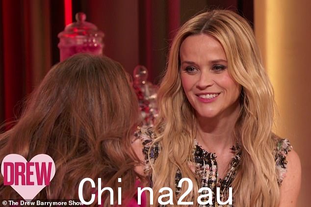 My loyalty: Witherspoon is starring in a new romantic comedy called Your Place or Mine with Kutcher. 演员们s 告诉 Drew Barrymore,她与 Kutcher 的妻子 Mila 的关系比与 Ashton 的关系更好
