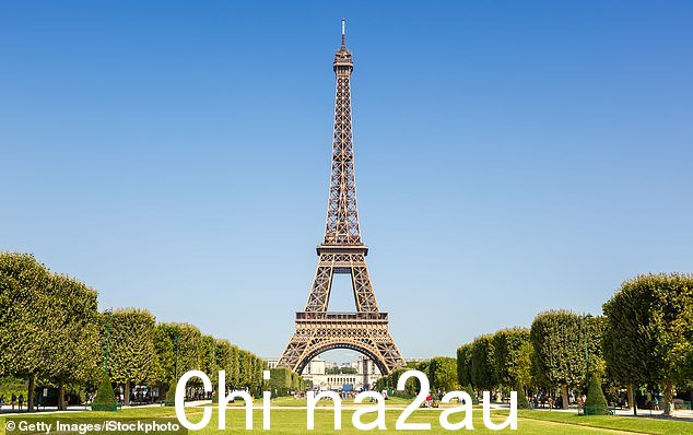 文化标志:巴黎埃菲尔铁塔,出现在2019年的照片中,也是涉及至少三个伴侣的性行为的名称