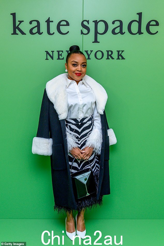 看起来很棒:Kate Spade 秀场上的 Quinta Brunson