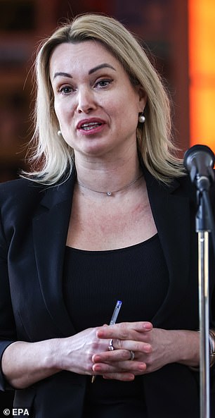 前俄罗斯国家电视台记者 Marina Ovsyannikova