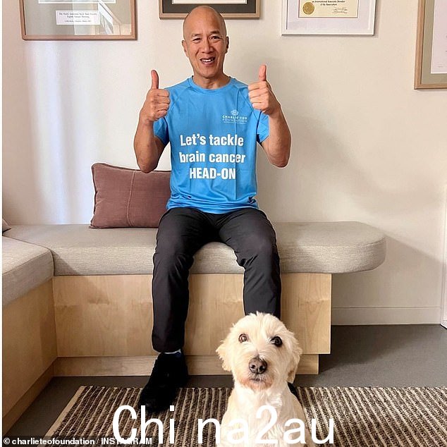 脑外科医生 Charlie Teo 说他在澳大利亚媒体中被严重妖魔化,他现在不能在美国或新加坡工作 - 他坚称这是在牺牲生命