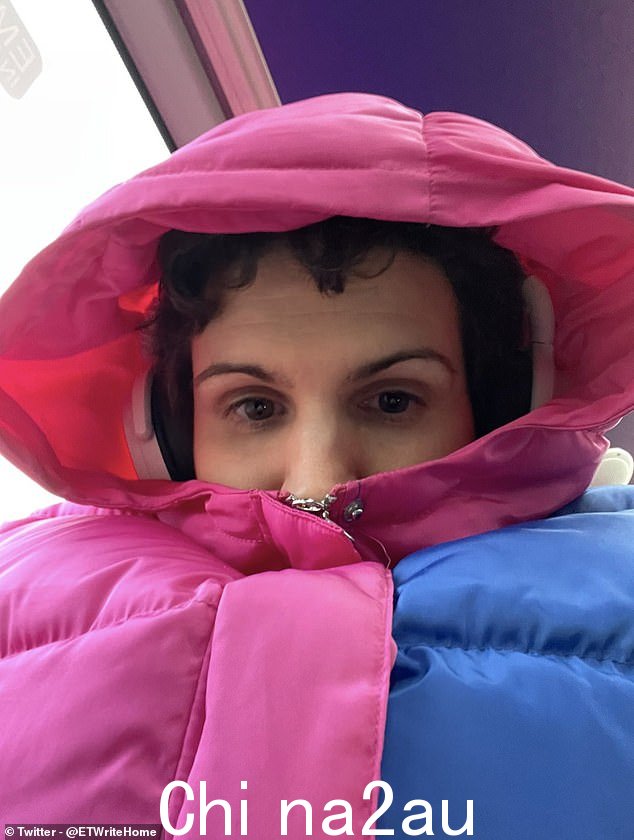 Emily Turner(如图)来自伦敦的作家和播客主持人,一直在从伦敦到爱丁堡旅行,只乘坐当地巴士