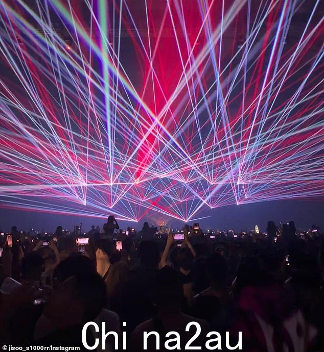 其他 12 名参加大型室内催眠活动的狂欢者(如图)已经住院