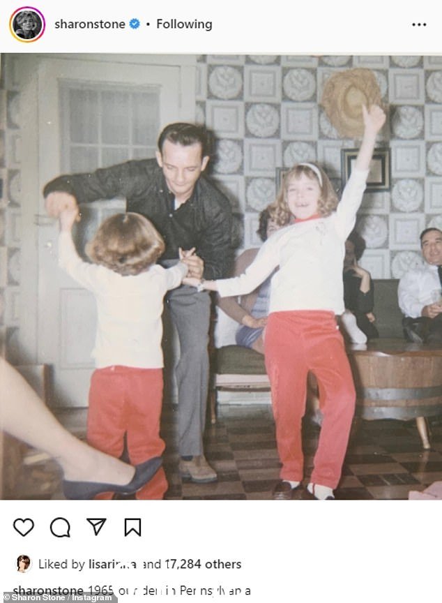 过去的美好时光:在这里看到 Sharon 穿着红色休闲裤与 Patrick 共舞,Patrick 在 1965 年的着装与她相配