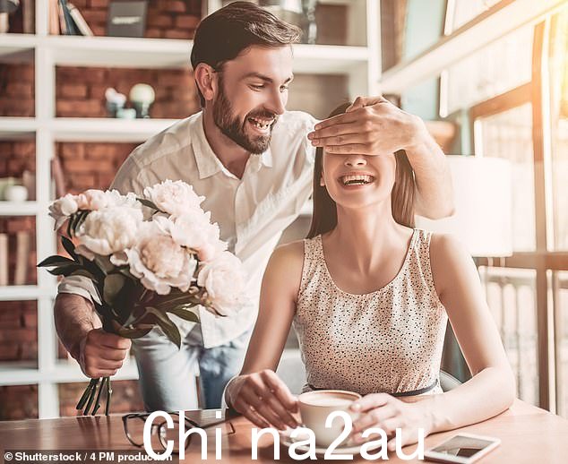 查普曼博士建议,对于爱情语言不匹配的夫妻,了解伴侣的首选语言是建立良好关系的关键