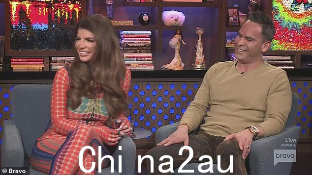 Bravo show:Teresa Giudice 和她的新丈夫 Luis 'Louie' Ruelas,47 岁,在新泽西州真正的家庭主妇的最新一集播出后出现在脱口秀节目中
