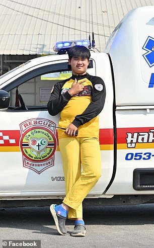 社交媒体称 Phiphat 'Nick' Photh(如图)在泰国担任救援人员