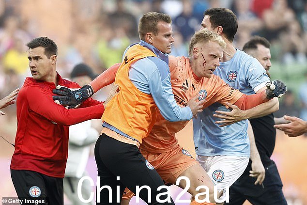 Melbourne Victory 和 Melbourne City 将自 12 月混乱的德比成为国际头条新闻并羞辱这项运动以来首次相遇