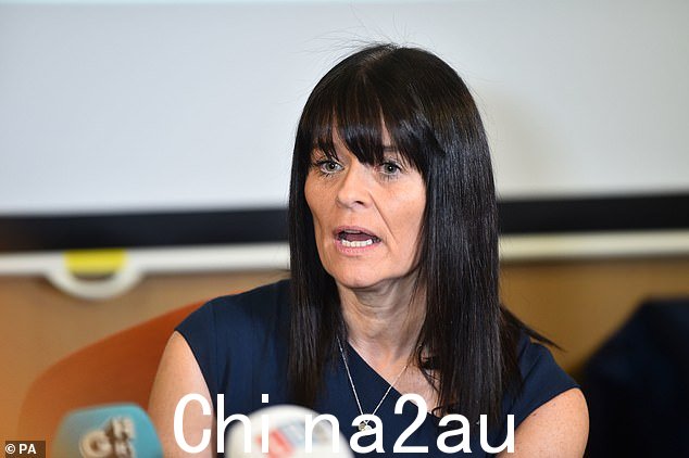 Det Supt Smith 说没有追踪到红色面包车司机,但补充说这并不可疑