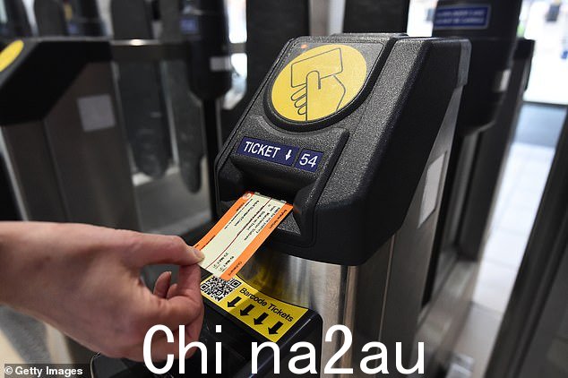 这些车票以“预售”价格提供,比正常票价便宜,通常只适用于非高峰期火车的预订