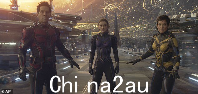 更新:电影发现 Scott Lang/Ant-Man、他的女儿 Cassie、Hank Pym、Hope Van Dyne 和 Janet Van Dyne 都被吸回了神秘的量子领域