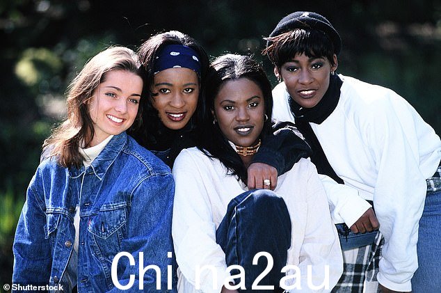 Old times: (L-R) Eternal stars Louise Red knapp, née Nurding, Easther Bennett, Kéllé Bryan 和 Vernie Bennett in 1994