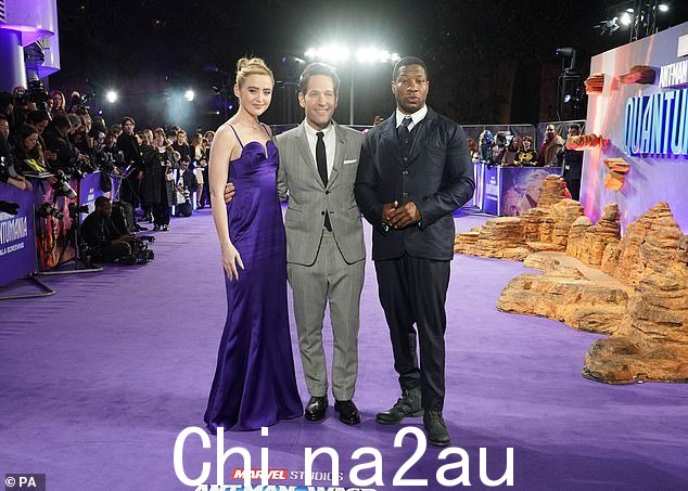 演员表:(从左到右)Kathryn Newton、Paul Rudd 和 Jonathan Majors 出席在 BFI Imax Waterloo 放映的《蚁人与黄蜂女:量子狂热》的盛大放映