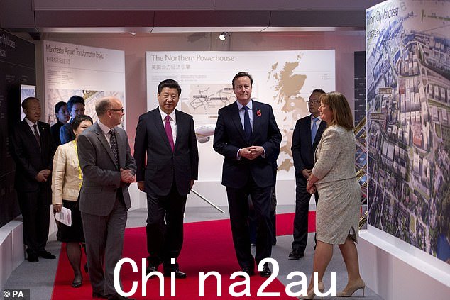 Truss 女士承认,为习主席 2015 年对英国进行国事访问铺开红地毯是个错误