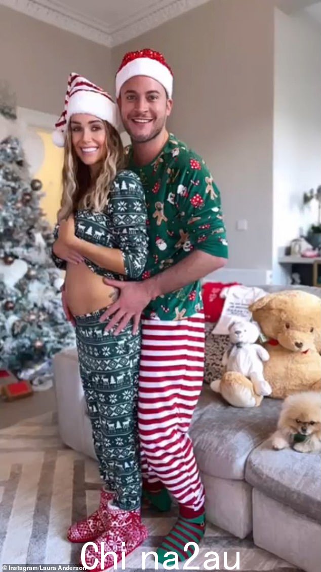 Ex: Laura 正期待她与前男友 Gary Lucy 的第一个孩子