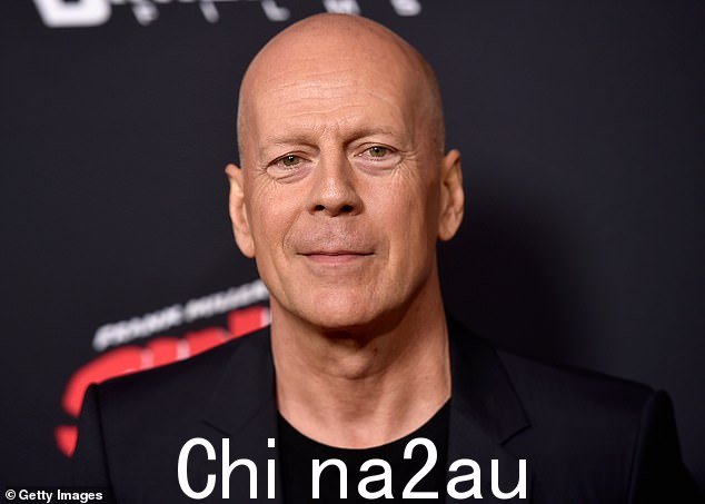 布鲁斯威利斯,67 岁,他的家人昨天透露,他被诊断出患有额颞叶痴呆症 (FTD)。医生说他的病情会随着时间的推移逐渐恶化