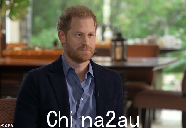在他的回忆录中,哈利说保罗·伯瑞尔出版了一本关于戴安娜王妃的书,叫做《皇家职责》,这让他“热血沸腾”。