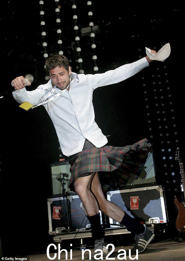 2006 年,Murray 在 Dundee 的 Radio 1's Big Weekend 上变得土生土长并向人群扔了他的内衣