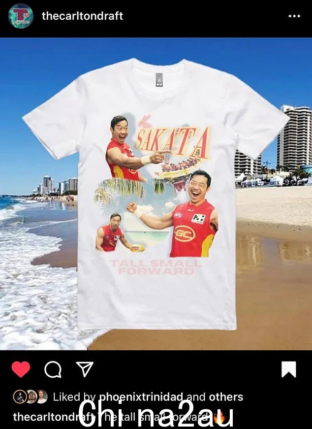 这个想法是在他发布了一件将他的足球梦想形象化的半开玩笑的 T 恤(如图)后激发的
