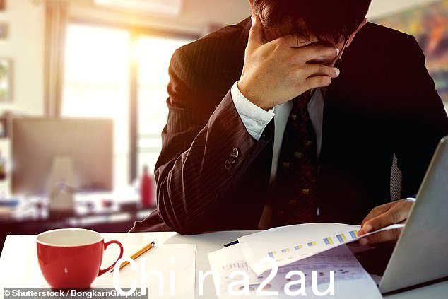 '如果离婚可能是有害的,留下来可以付出可怕的代价。我环顾四周我认识的人,在他们的一些关系中看到了这一点——以及他们的健康问题'