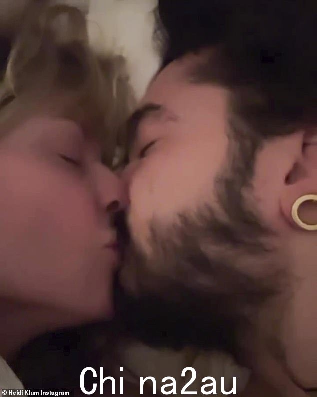 永恒的爱:Heidi Klum 与丈夫 Tom Kaulitz 分享了热辣的快照,以纪念他们在星期三的结婚四周年纪念日
