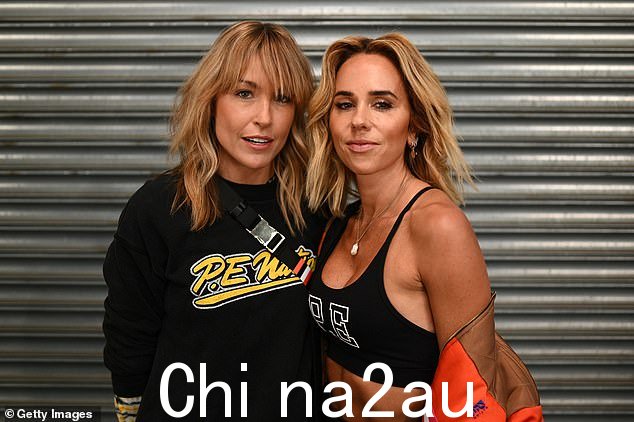 Tregoning(左)与 Pip Edwards(右)于 2019 年创立了运动休闲品牌 P.E Nation