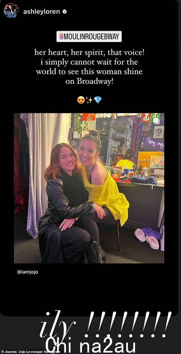 她继续向现任 Satine Ashley Loren 特别致意,她将于 4 月 9 日最后一次鞠躬