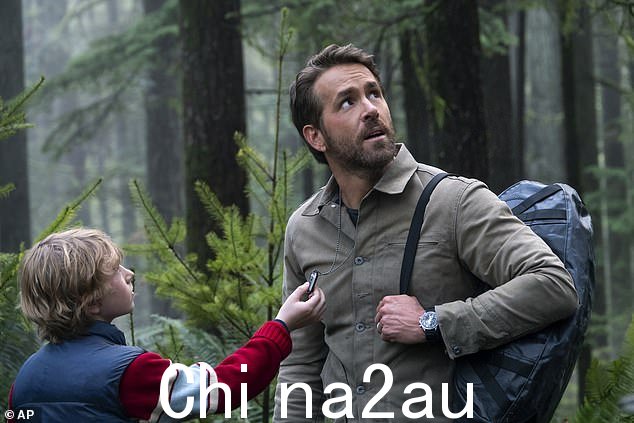 需求旺盛:雷诺兹和利维二人组在亚当计划 (2022) 中合作,该项目还由年轻演员沃克斯科贝尔主演
