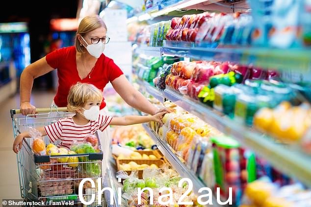 所以,一旦我完成了每周一次的食品采购(以及本周晚些时候的第二次旅行,补充牛奶和面包等必需品),我就会离开用我 90 英镑的预算中的一小部分